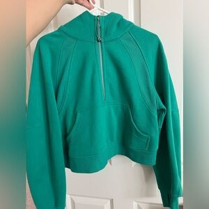 Lululemon scuba hoodie worn a handful of times in a torquois green color